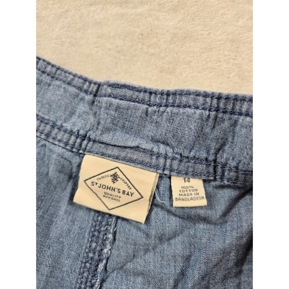 St. John's Bay Bermuda Shorts Womens 14 Blue Cotton Mid Rise Cargo Chambray NEW - Picture 6 of 7